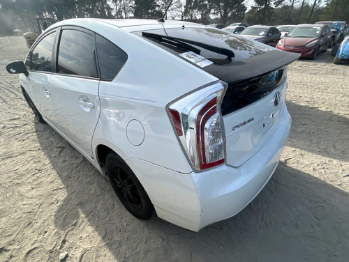Prius 2013 មកដល់ហើយថ្ងៃនេះ ស្អាតណាស់ ថ្មីណាស់