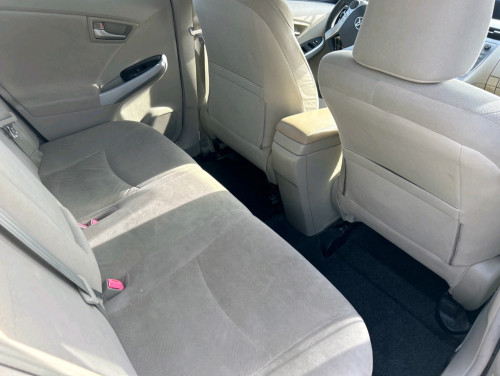 Prius 2013 មកដល់ហើយថ្ងៃនេះ ស្អាតណាស់ ថ្មីណាស់