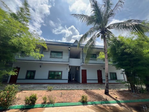Resort for sale-រីសតសម្រាប់លក់និងជួលឬដីសម្រាប់លក់,3,850,000 ចុះនៅតែ 3,350,000 ត្រូវការលក់បន្ទាន់