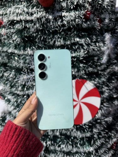 Spark 40 Pro