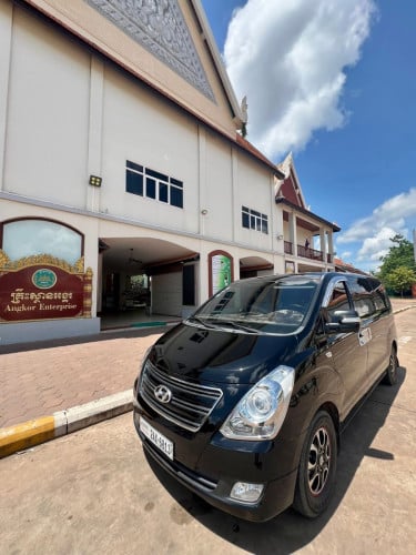Starex ឡានដឹកភ្ញៀវទេសចរណ៍សៀមរាប លក់