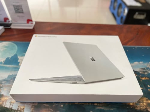 Surface laptop, Touchscreen