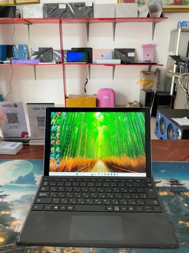 Surface Pro Use Sim