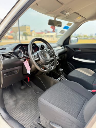 SUZUKI SWIFT 2020 Smart Key ម្ចាស់ដើមទិញខ្លាញ់គោ សោរ2គ្រាប់ ទ្បានថ្មី Free Android អេក្រង់ធំជូន