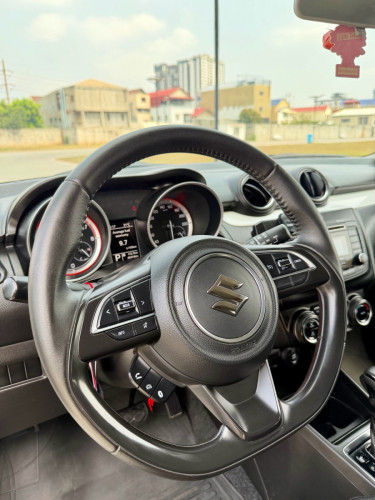 SUZUKI SWIFT 2020 Smart Key ម្ចាស់ដើមទិញខ្លាញ់គោ សោរ2គ្រាប់ ទ្បានថ្មី Free Android អេក្រង់ធំជូន