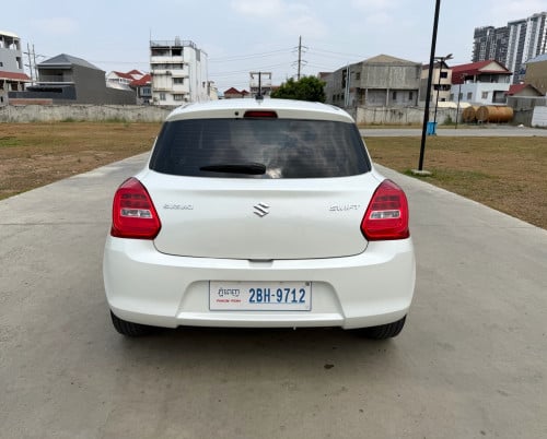 SUZUKI SWIFT 2020 Smart Key ម្ចាស់ដើមទិញខ្លាញ់គោ សោរ2គ្រាប់ ទ្បានថ្មី Free Android អេក្រង់ធំជូន