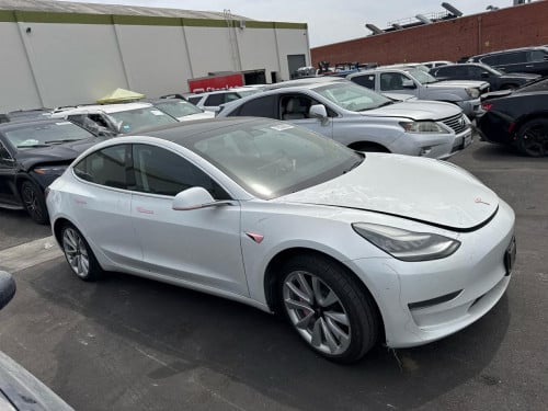 Tesla 2019 model 3