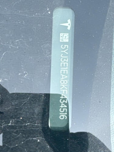 Tesla 2019 model 3
