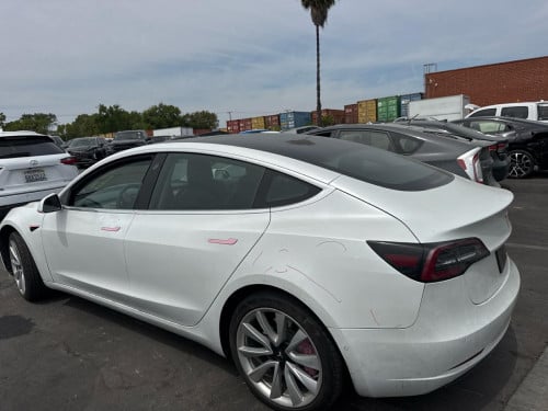 Tesla 2019 model 3