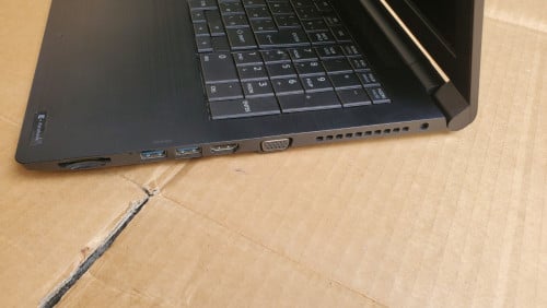 Toshiba DynabookB65/ Core i5-7200U/ Ram 8G/ SSD 128G/ Screen 15.6 inch
