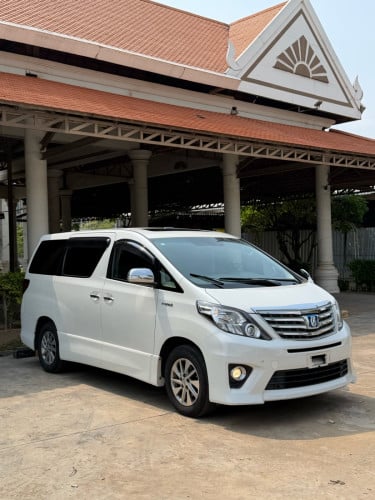 TOYOTA ALPHARD 2012Hybrid