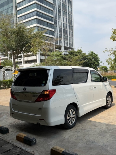TOYOTA ALPHARD 2012Hybrid