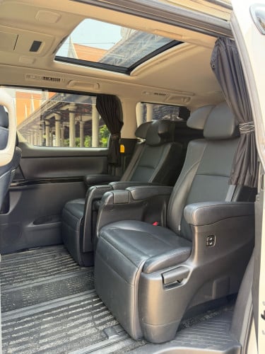 TOYOTA ALPHARD 2012Hybrid
