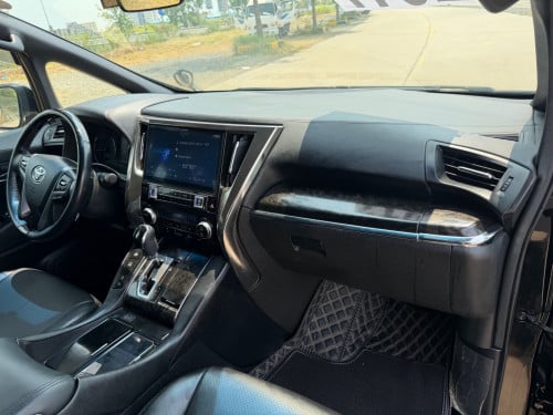 Toyota Alphard 2017 Auto3 ( ក្រដាសពន្ធថ្មី ) កែល្អគុណភាព