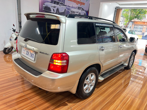 Toyota highlander V6 year 2002 p1 ម្ចាស់​ដើម​ទីមួយ​