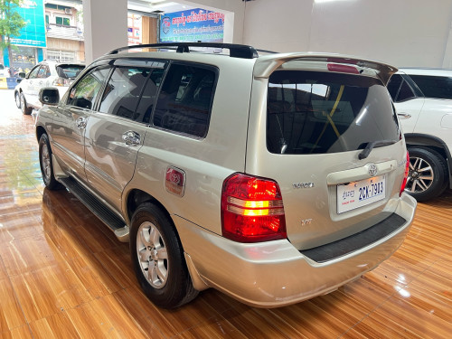 Toyota highlander V6 year 2002 p1 ម្ចាស់​ដើម​ទីមួយ​