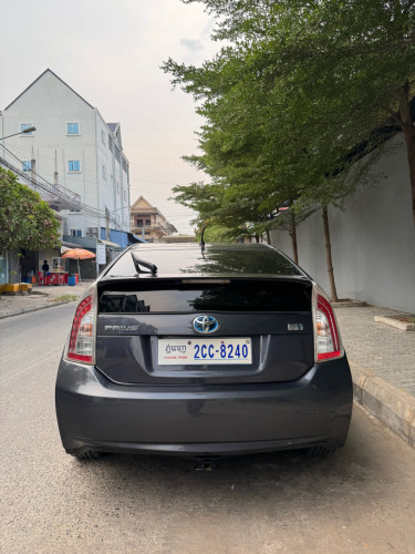 Toyota Prius 2013 ស្លាកលេខ ភ្នំពេញ