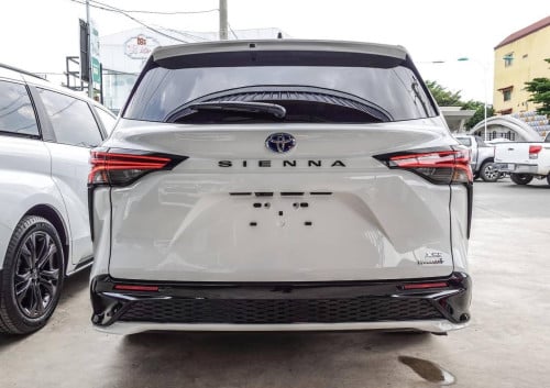 Toyota Sienna XSE HYBRID 2021 42,000km សុី​ 6.5L - 7L / 100km
