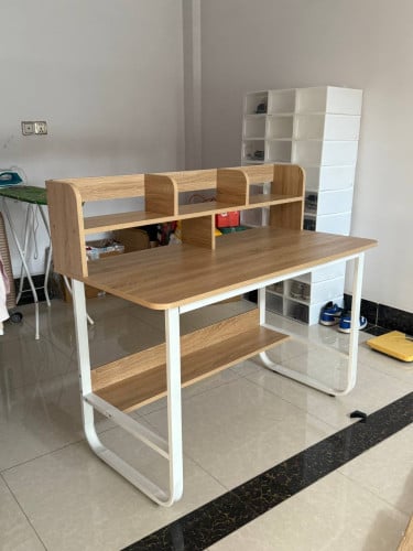 Working Table