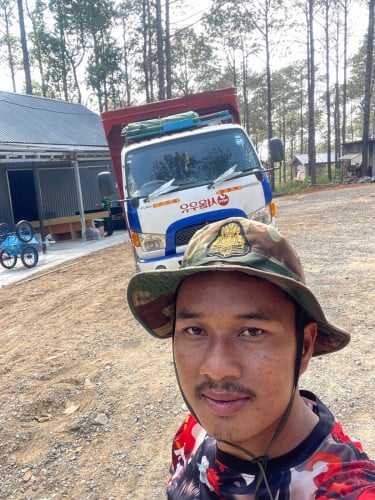 ឡានជួលដឹកទំនិញតូធំ