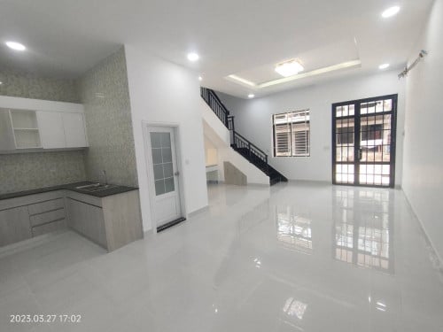 ផ្ទះវីឡាកូនកាត់លក់បន្ទាន់