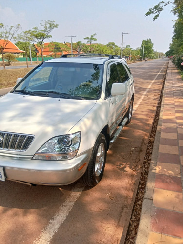 ឡានលក់នៅសំណុំស៊ីនទាំងអស់