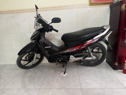 ម៉ូតូនៅស្អាត