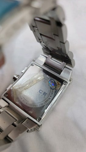 នាឡិកាសម្រាប់លក់