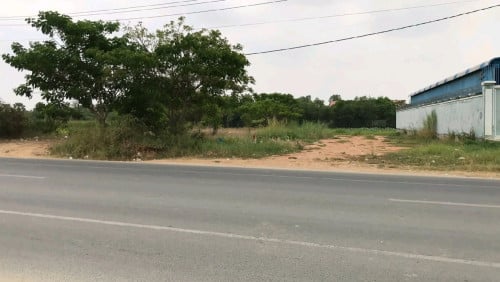 ដីលក់នៅជាប់ផ្លូវជាតិលេខ2