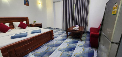 ផ្ទះសំណាក់ជួល មាន33បន្ទប់ 3ជាន់​ | ផ្លូវជាតិលេខ3 ជិតផ្សារដើមរកា បង្គោលគីឡូ37 ខេត្តកំពង់ស្ពី