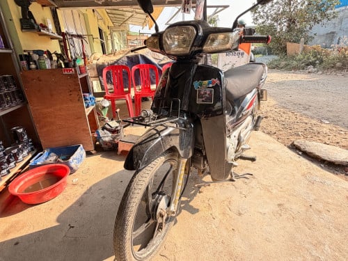 លក់ម៉ូតូបន្ទាន់លុយ 380$