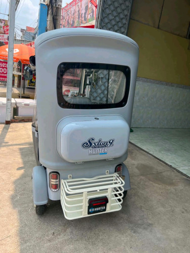 ម៉ូតូកង់ 4 អាគុយ