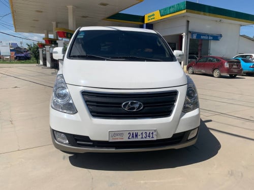 ឡាន​លក់​មាន​ចំណូល​ 800$ក្នុង​មួយ​ខែ