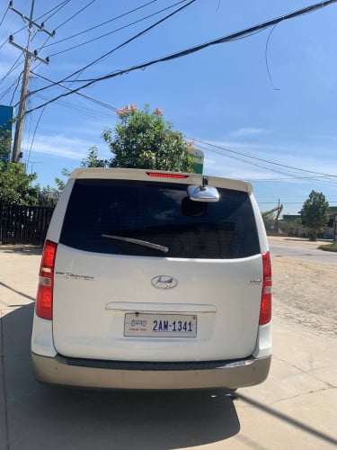 ឡាន​លក់​មាន​ចំណូល​ 800$ក្នុង​មួយ​ខែ