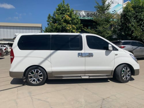 ឡាន​លក់​មាន​ចំណូល​ 800$ក្នុង​មួយ​ខែ