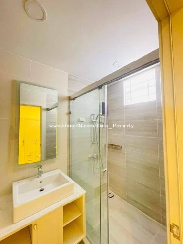 វីឡាព្រីនកែង សម្រាប់លក់ | Corner Prince Villa For Sale in Borey Penghuot Boeung Snor