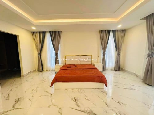 វីឡាព្រីនកែង សម្រាប់លក់ | Corner Prince Villa For Sale in Borey Penghuot Boeung Snor