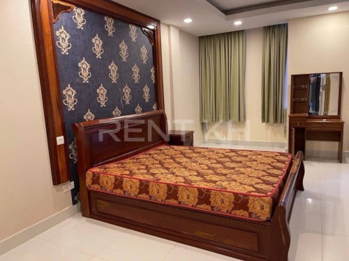 វីឡាកូនកាត់សម្រាប់ជួលនៅបុរីជីបម៉ុងសែនសុខ / Link Villa for Rent at Borey Chip Mong Sensok