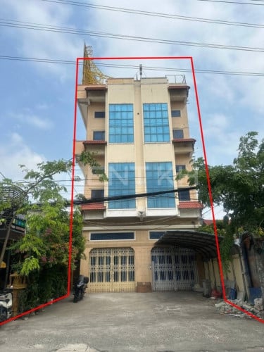 ផ្ទះអាជីវកម្មសម្រាប់ជួលនៅជិតផ្សារទំនប់ / Shophouse for Rent Tuol Kork