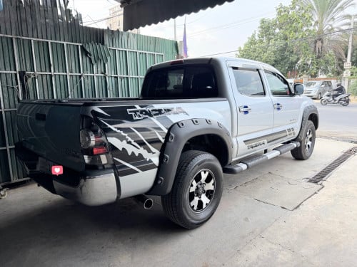 តាកូម៉ាTacoma 08 ប៉ុង1សំនុំឃ្លាំងម្ចាស់ដេីមទី1សាច់ដែកសាក់សុីបាតស្អាតខ្ចី