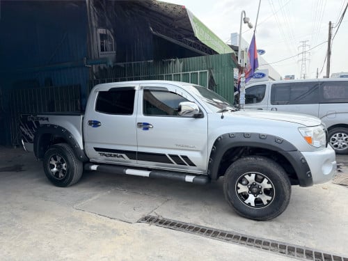 តាកូម៉ាTacoma 08 ប៉ុង1សំនុំឃ្លាំងម្ចាស់ដេីមទី1សាច់ដែកសាក់សុីបាតស្អាតខ្ចី