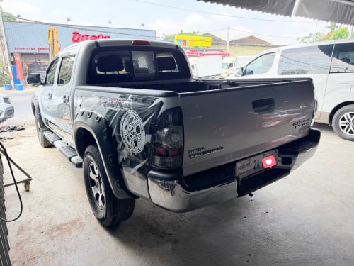 តាកូម៉ាTacoma 08 ប៉ុង1សំនុំឃ្លាំងម្ចាស់ដេីមទី1សាច់ដែកសាក់សុីបាតស្អាតខ្ចី