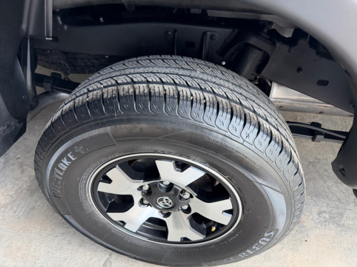 តាកូម៉ាTacoma 08 ប៉ុង1សំនុំឃ្លាំងម្ចាស់ដេីមទី1សាច់ដែកសាក់សុីបាតស្អាតខ្ចី