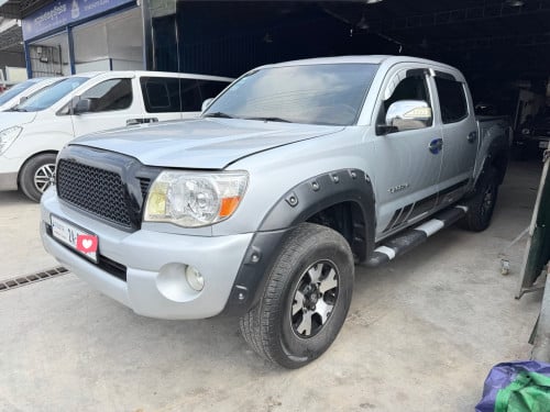 តាកូម៉ាTacoma 08 ប៉ុង1សំនុំឃ្លាំងម្ចាស់ដេីមទី1សាច់ដែកសាក់សុីបាតស្អាតខ្ចី