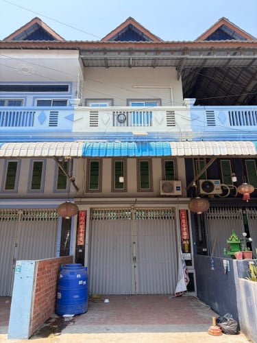 🏠房屋出租,✅4间卧室，5间浴室,✅价格：1200美元，可议价✅包含所有建材
