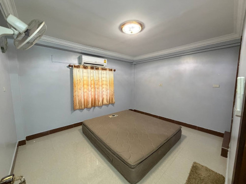 🏠House for rent 📍Location in Poipet city ✅5 bathrooms, 6 bedrooms ✅Price $900
