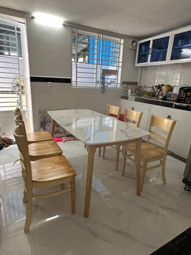 🔥 Special Sale! Modern Dining Table Set – 1 Table and 6 chairs 🔥
