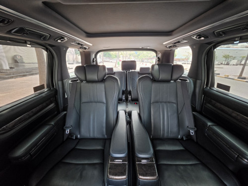 ๐ แแแแถแแแแแแแแพแแแแพแ VIP แแถแแฝแ Toyota Alphard Executive Lounge