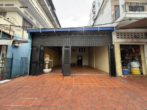 ឃ្លាំងសំរាប់លក់ទួលទំពូង  | Ware-House for Sell Toul Tumpung