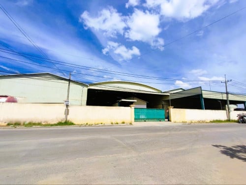 ឃ្លាំងជួលឬស្សីកែវ |Warehouse Russey Keo